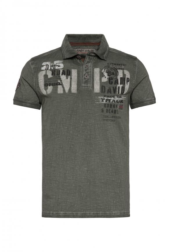 Polo Oil Dyed mit beidseitigen Label Prints khaki
