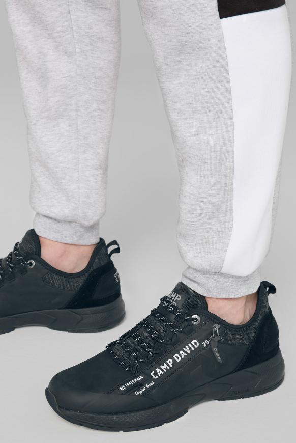 Premium Sneaker mit Zipper-Detail black