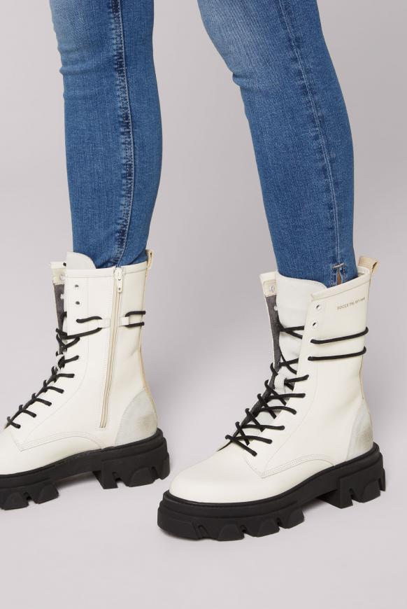 Schnürboots aus Leder mit Profilsohle