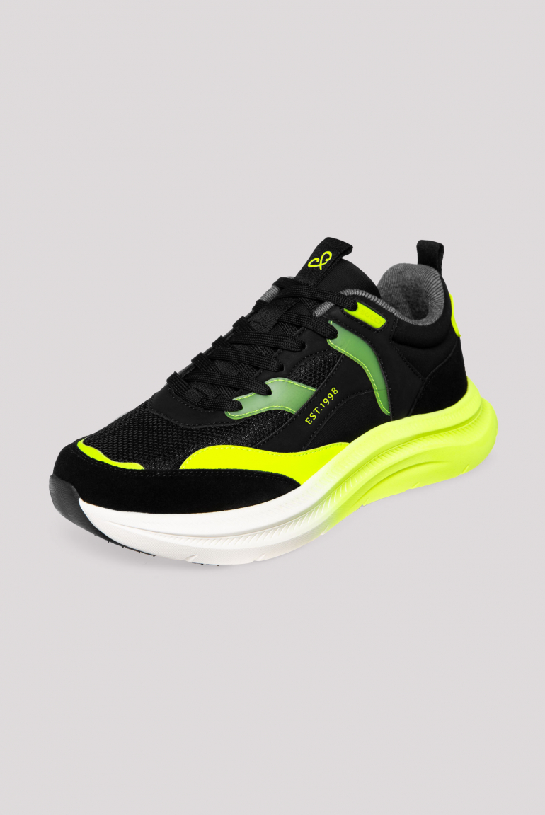 Sneaker im Materialmix mit Dip-Dye-Sohle black