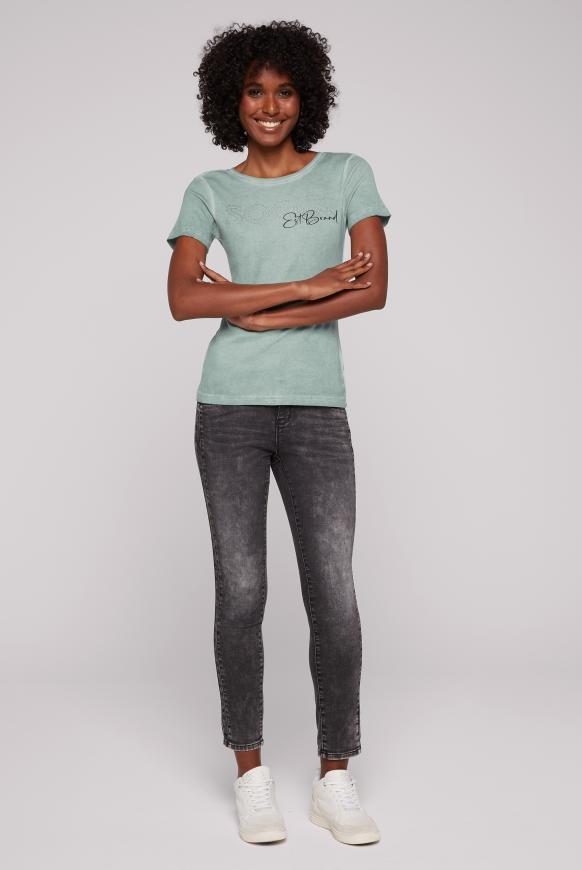 Basic T-Shirt mit Logo Artwork