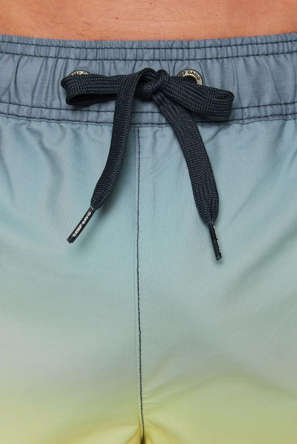 Beachshorts Dip Dye mit Label Prints