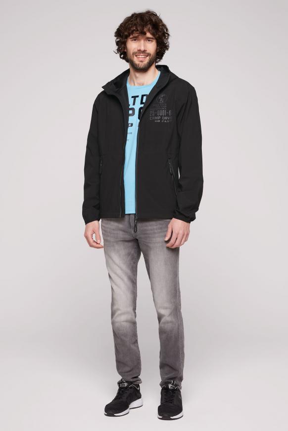 Funktionsjacke mit Kapuze und tonigen Prints