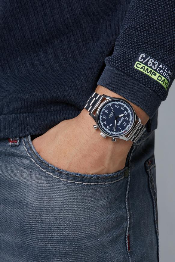Herrenuhr mit Gliederarmband aus Stahl