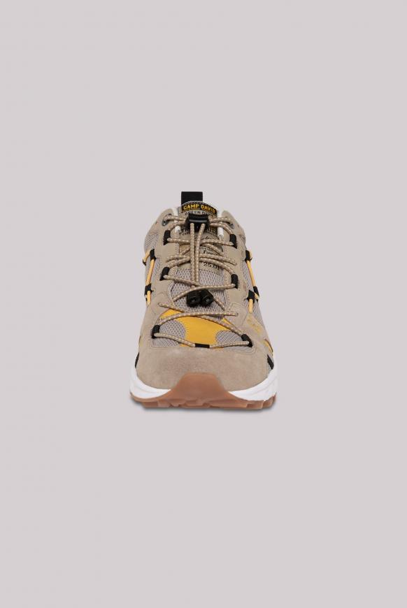Hiking Sneaker mit Mesh-Struktur