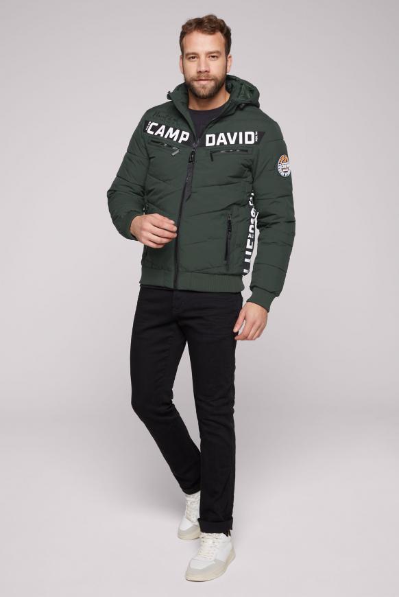 Jacke mit Kapuze und Logo-Design