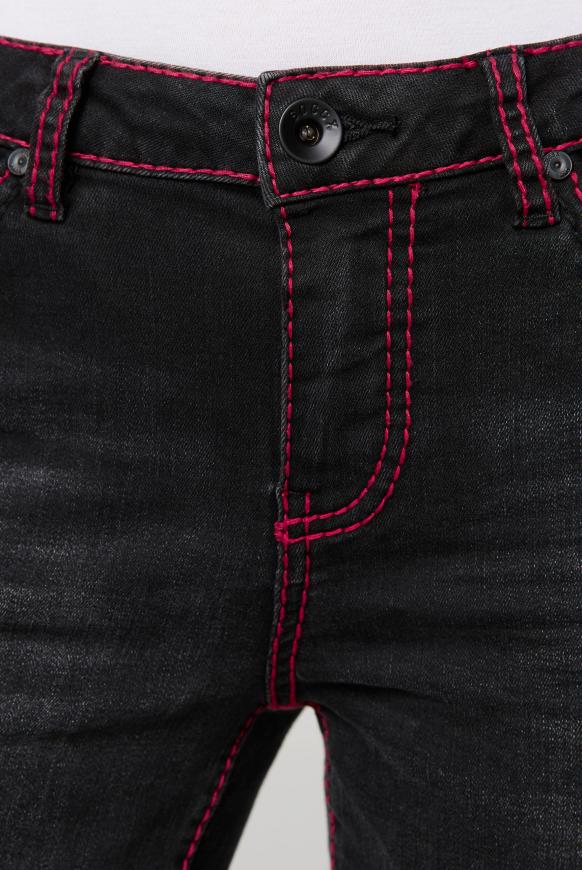 Jeans RO:MY mit dicken Kontrastnähten