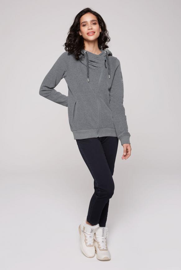Kapuzensweatjacke mit diagonalem Reißverschluss