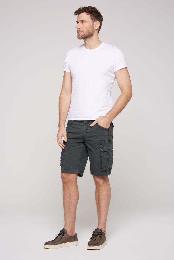 Kurze Cargo Shorts mit Seitentapes