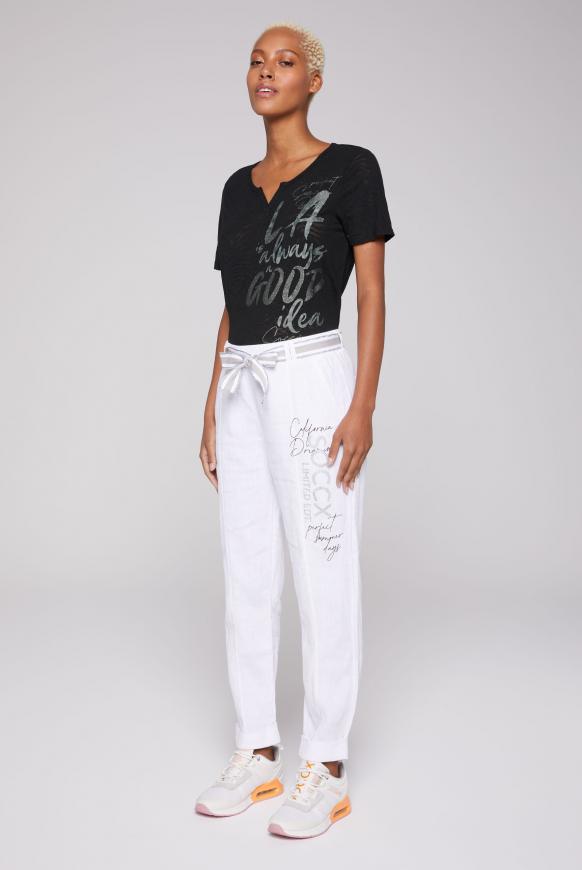 Leinenhose mit Bindegürtel und Logo Print