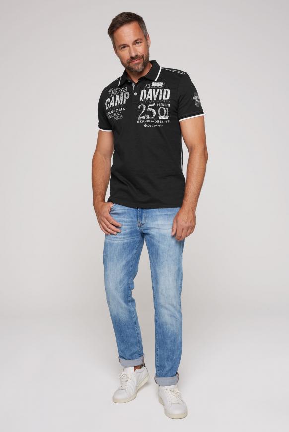 Poloshirt mit Label-Applikationen