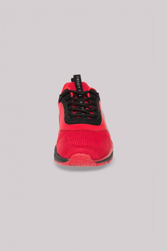 Premium Sneaker im Materialmix