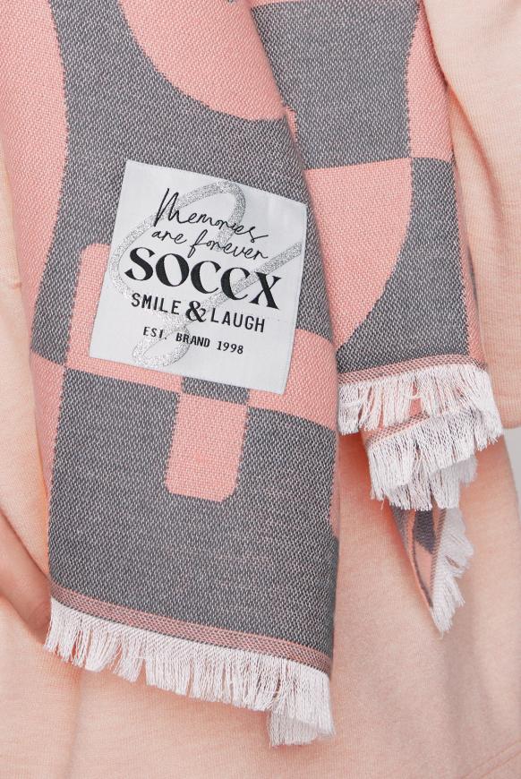 Schal mit Intarsia-Muster