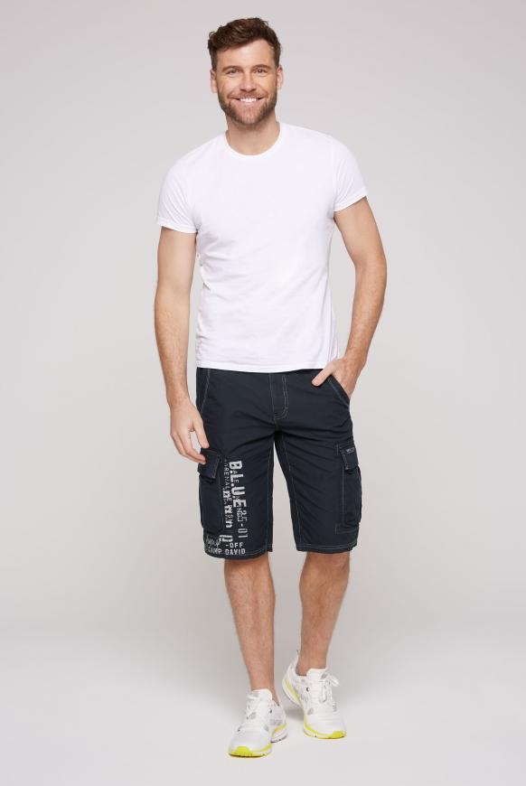 Skater Shorts mit Kontrastnähten und Prints