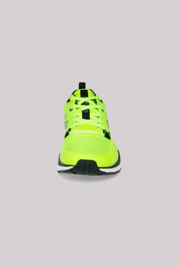 Sneaker mit Textil-Struktur und Logo Design