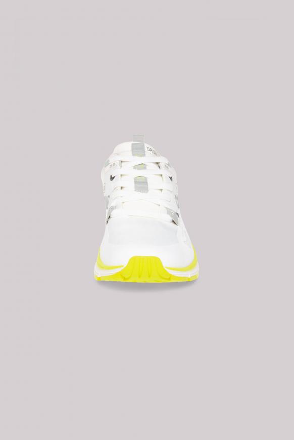 Sneaker mit Textil-Struktur und Logo Design