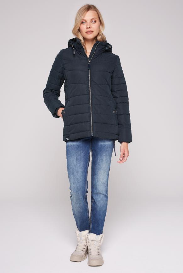 Steppjacke mit abtrennbarer Kapuze