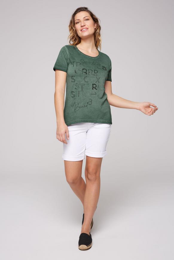 T-Shirt mit Print und Metallsteinchen