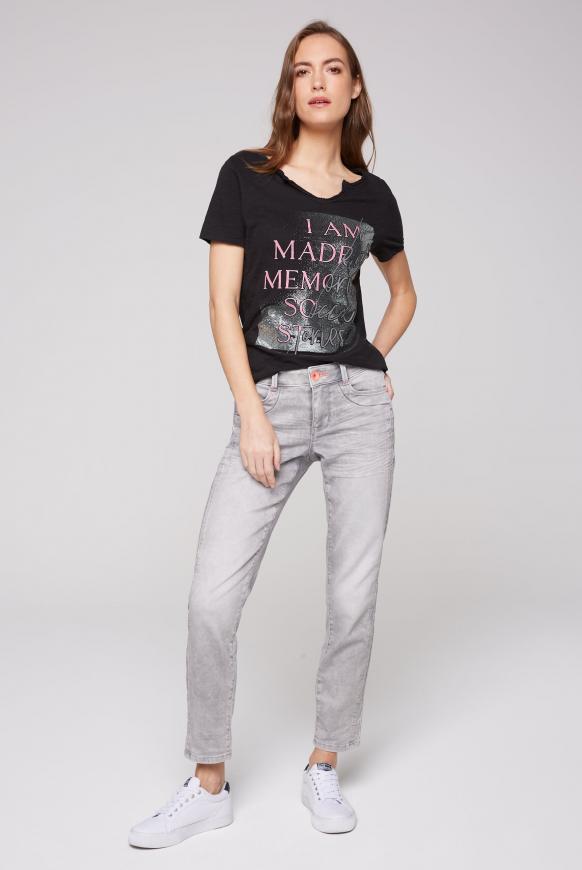 T-Shirt mit Used-Kanten und Artwork