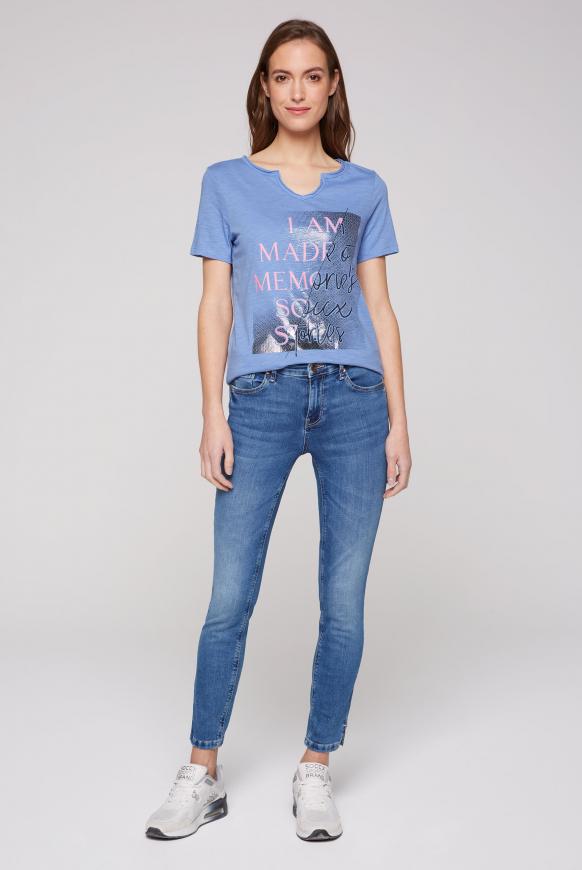 T-Shirt mit Used-Kanten und Artwork