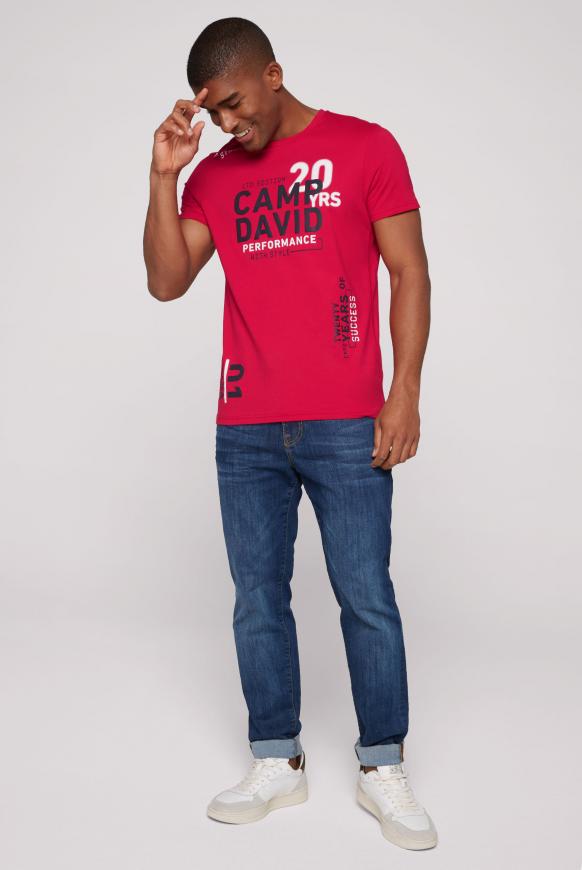 T-Shirt mit vielen Logo Prints