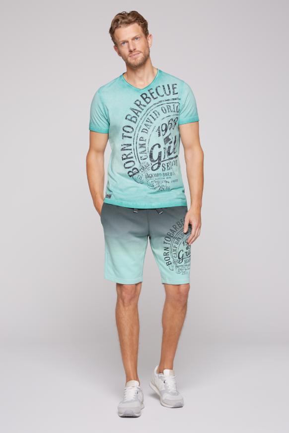 T-Shirt V-Neck mit Label Print