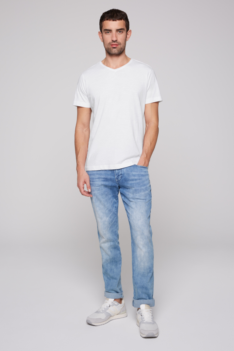 Basic T-Shirt V-Neck mit Used-Kante