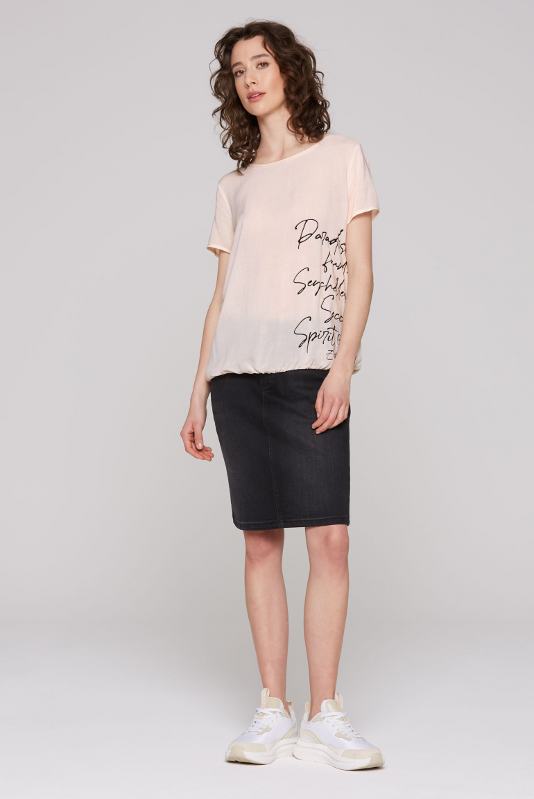 Blusenshirt mit Print und Elastiksaum