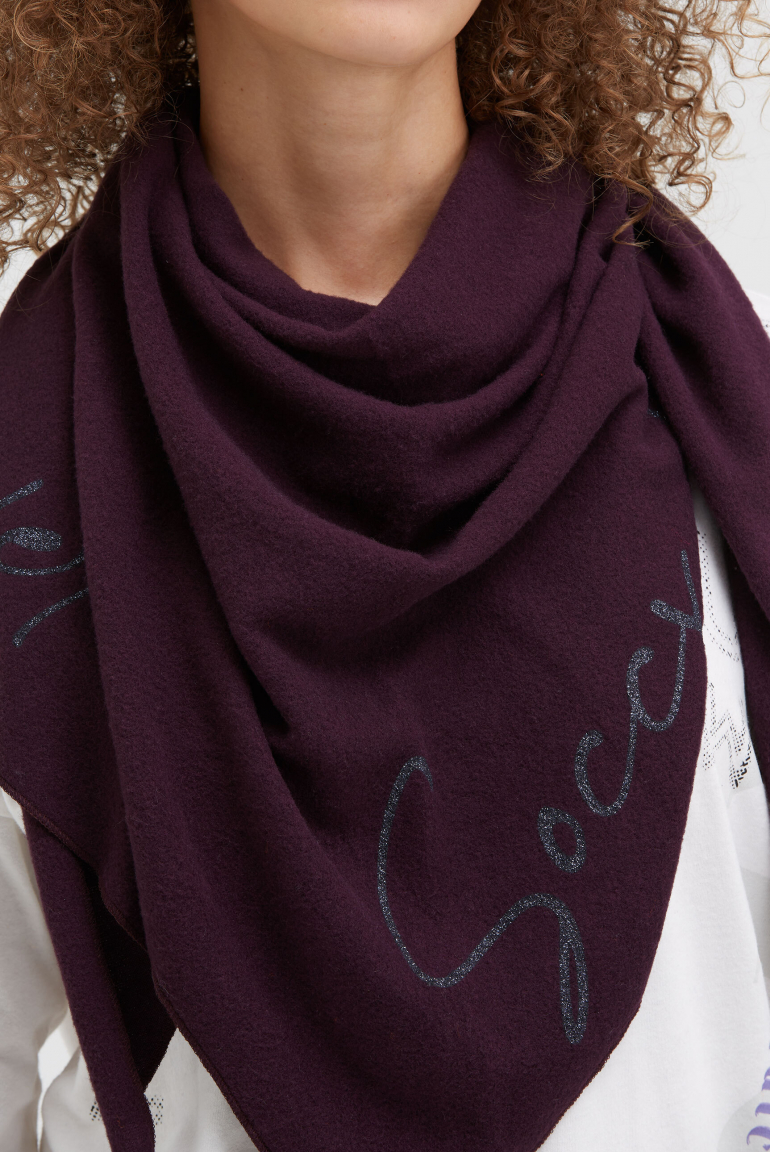 Dreieckstuch aus Flauschstrick mit Glitter Print
