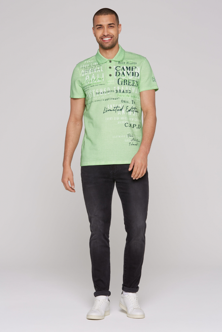 Gestreiftes Polo mit Prints und Stickereien