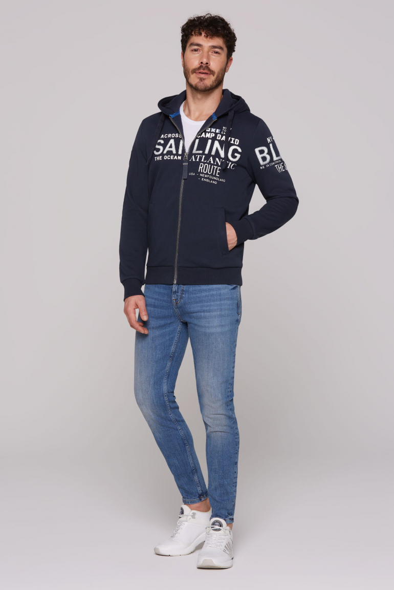 Kapuzensweatjacke mit Puffprints