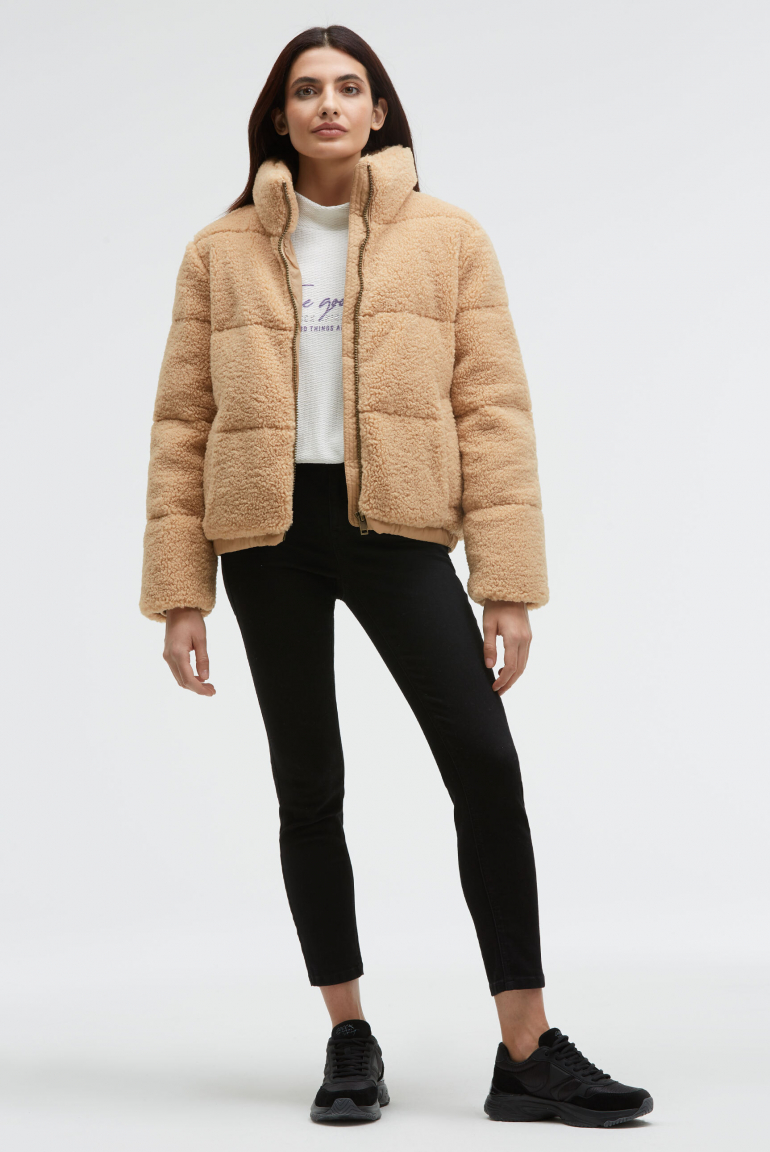 Kurze Teddy-Puffer-Jacke mit Stehkragen