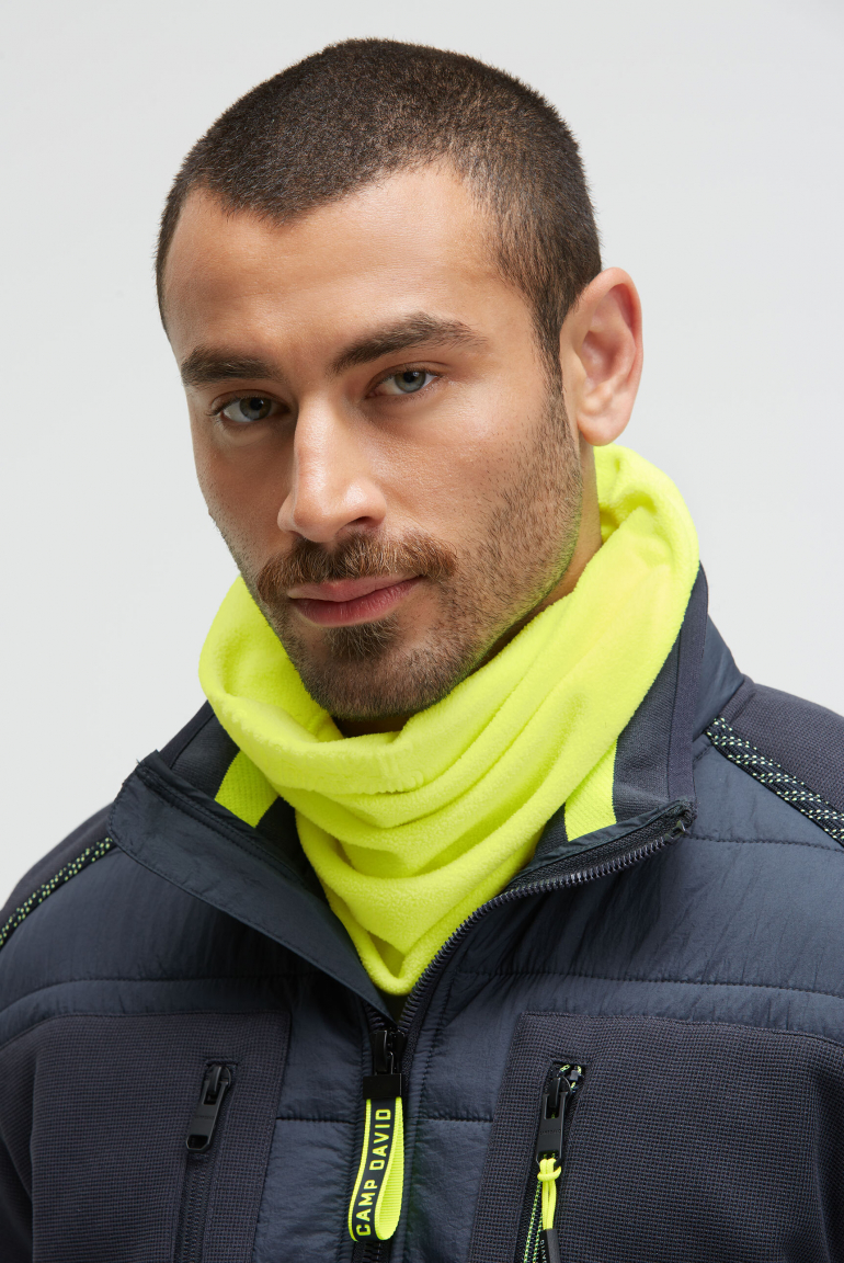 Loop Schal aus Fleece mit Logo-Prägung
