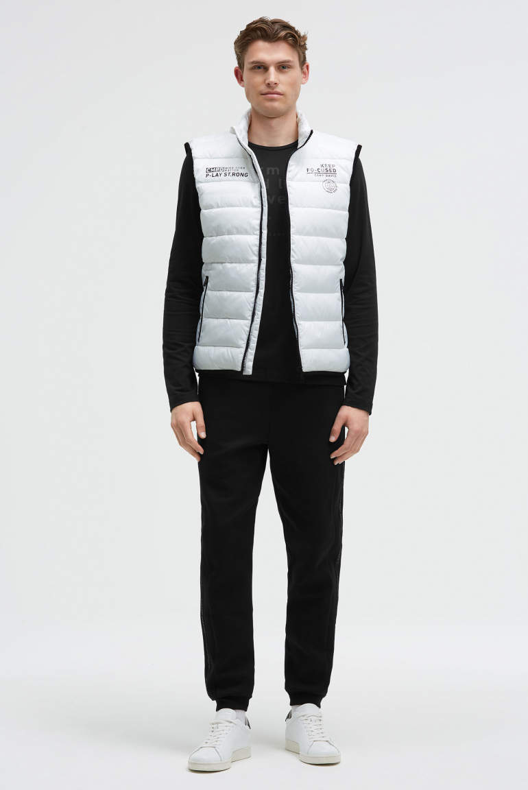 Outdoor-Weste im Materialmix mit Shiny Prints