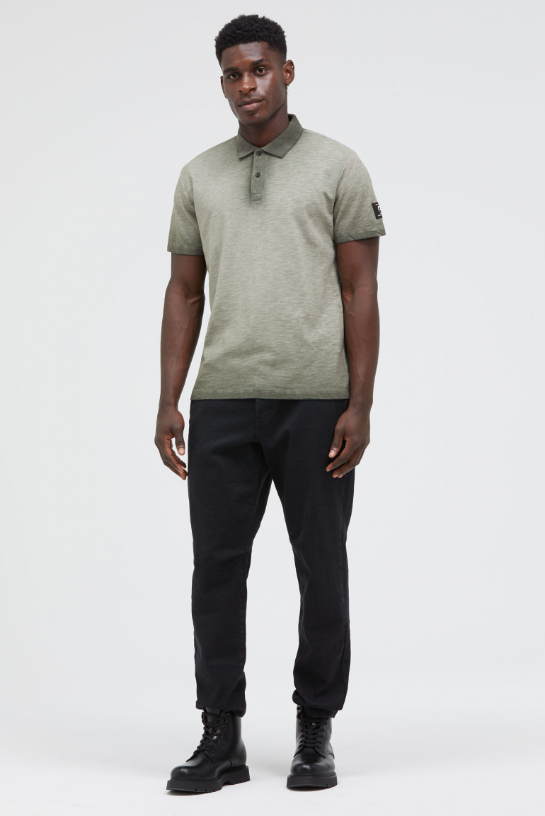 Poloshirt aus Slub-Pikee Inside Oil Dyed