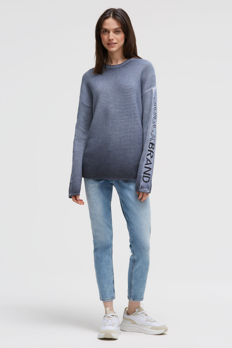 Pullover mit Intarsia-Design an den Ärmeln