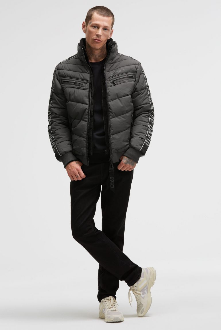 Steppblouson mit Doppelkragen und Logo-Tapes