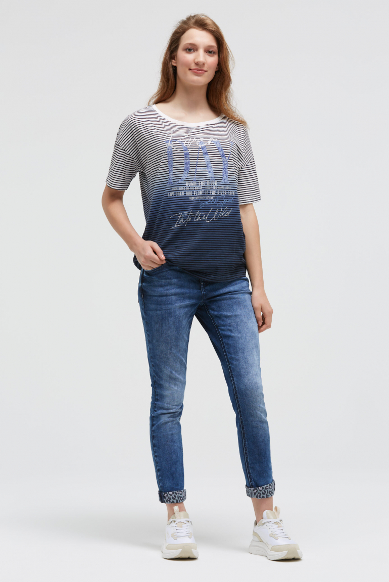 Streifenshirt mit Dip-Dye-Effekt und Artwork