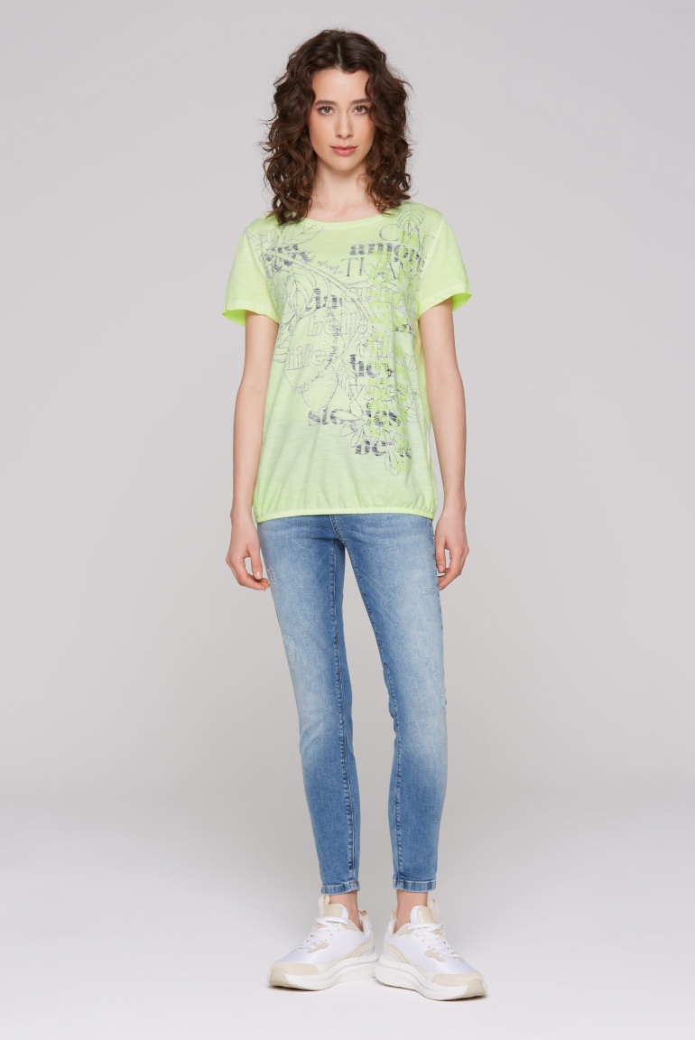 T-Shirt mit Elastiksaum und Artwork