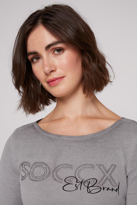 Basic Langarmshirt mit Logo Artwork