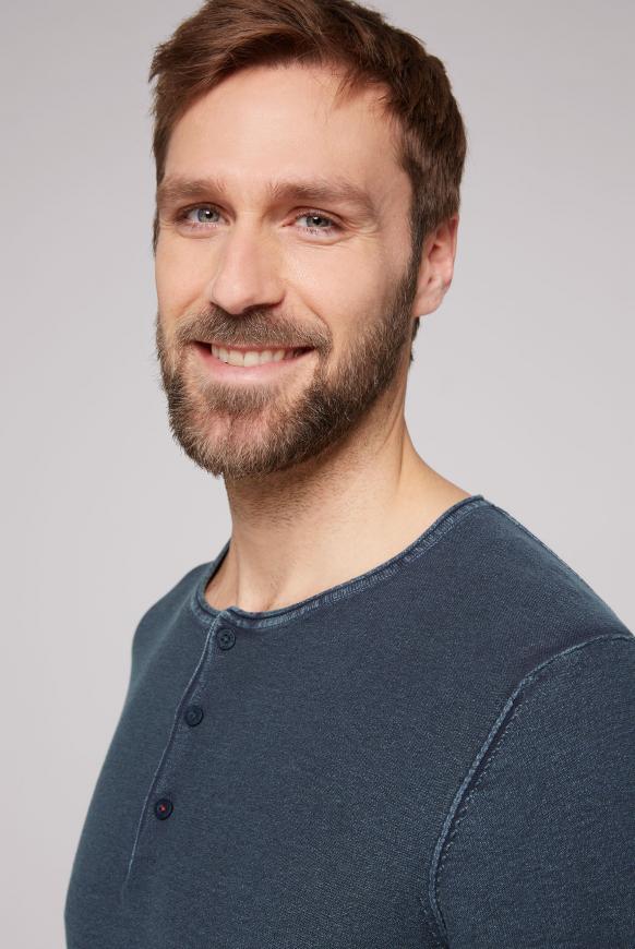 Henley-Shirt aus Feinstrick