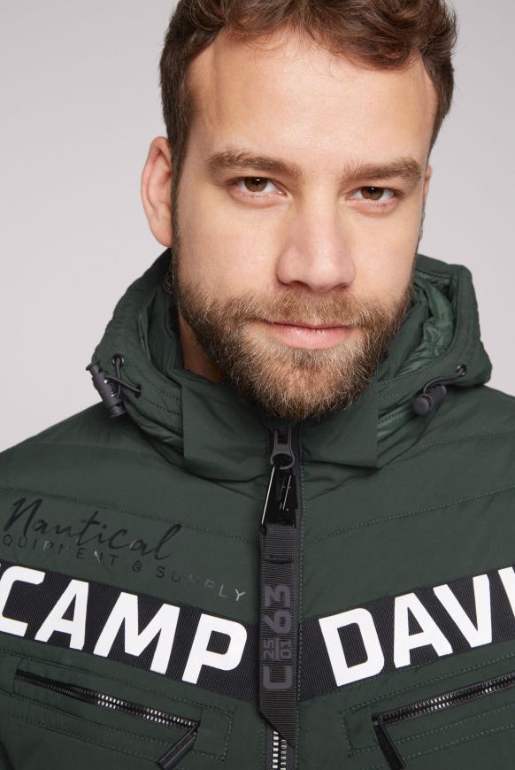 Jacke mit Kapuze und Logo-Design