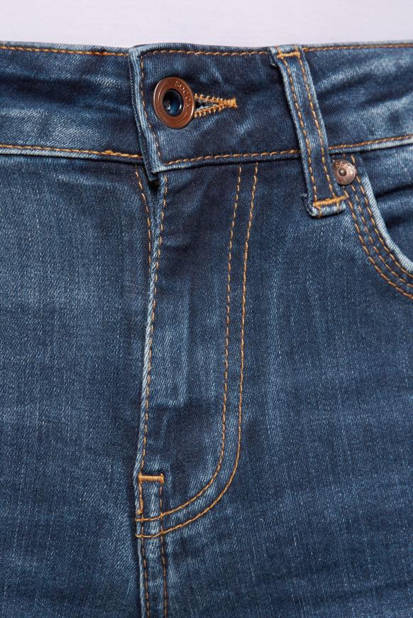 Jeans CO:LE mit leichtem Boot Cut