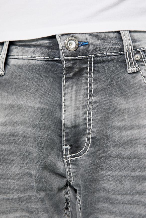 Jeans CO:NO mit gefärbter Innenseite