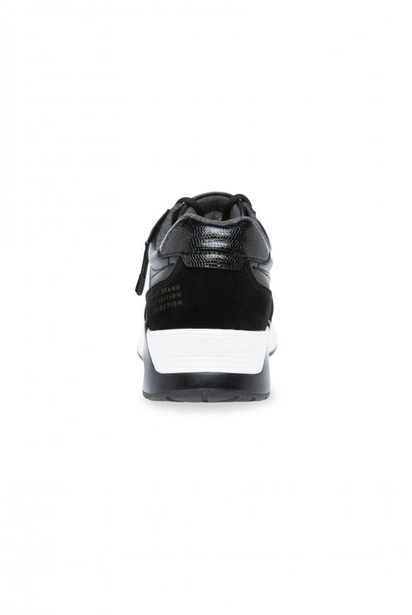 Keil-Sneaker im Materialmix mit Artworks