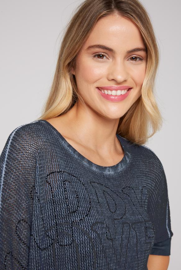 Mesh-Pullover mit Glitzerstein-Wording