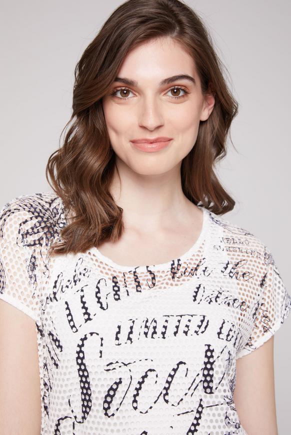 Mesh-T-Shirt mit All Over Print und Top 2-in-1