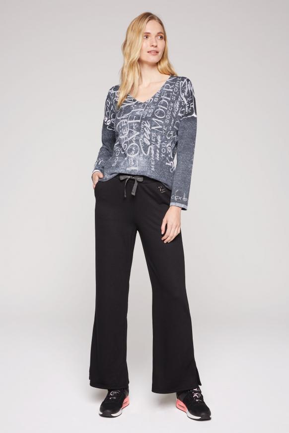 Pullover mit Glitzerstein-Wording