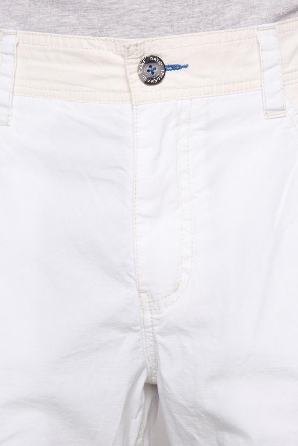 Skater Shorts mit Tapes, Prints und Stickereien