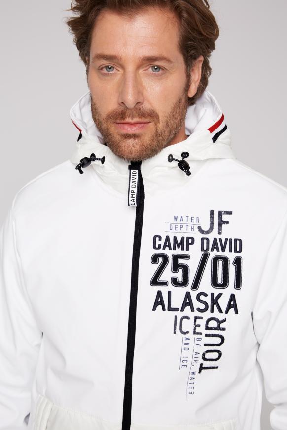 Softshelljacke im Materialmix mit Artworks